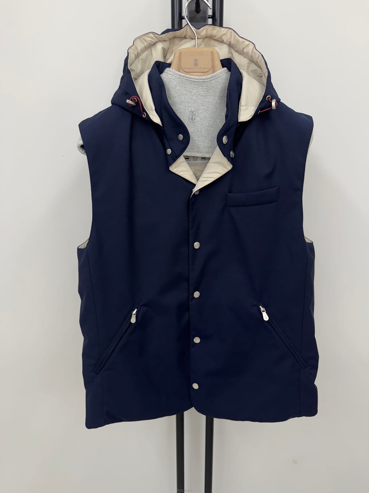 BRUNELLO CUCINELLI (국내 당일발송) 브루넬로 쿠치넬리 후드 경량 패딩 베스트