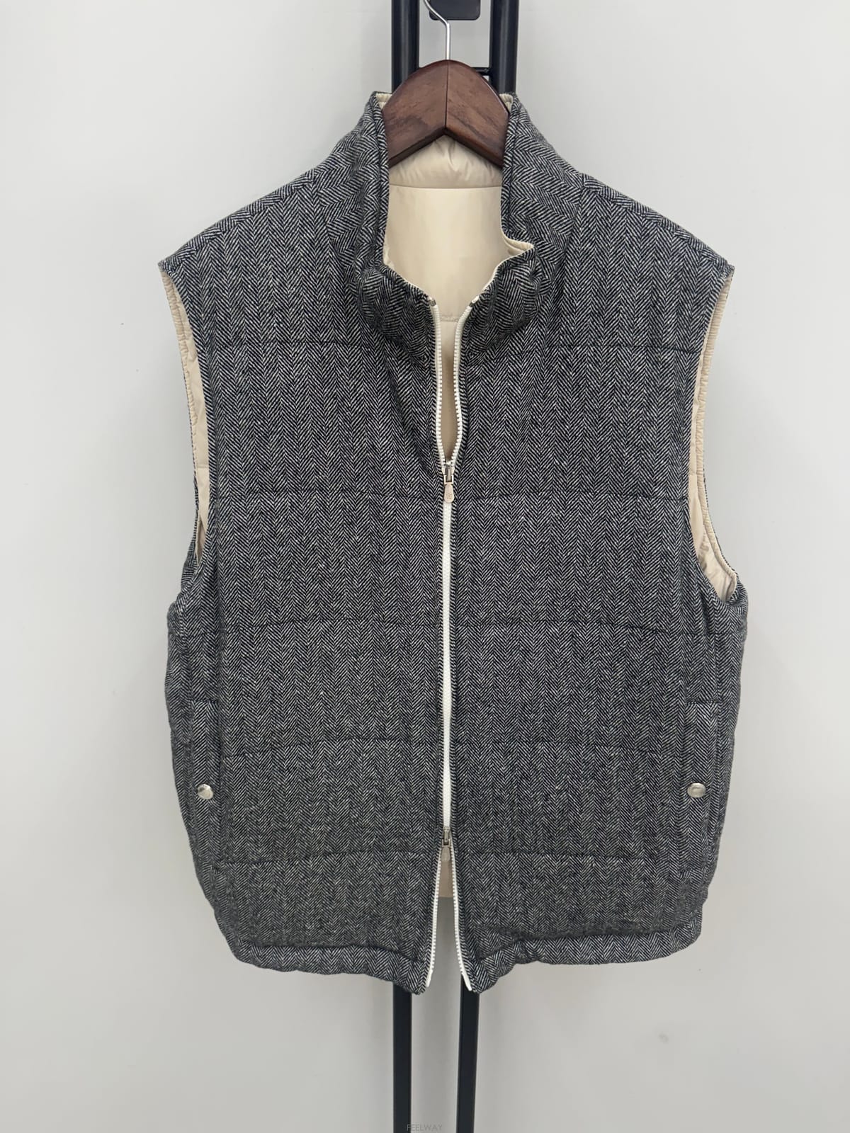 BRUNELLO CUCINELLI (국내 당일발송) 브루넬로쿠치넬리 헤링본 리버시블 패딩 베스트