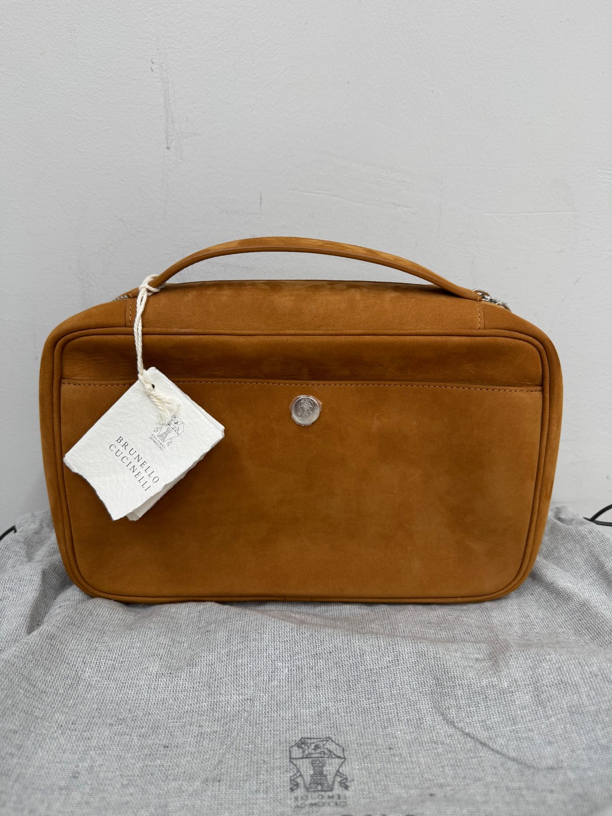 BRUNELLO CUCINELLI (국내 당일발송) 브루넬로 쿠치넬리 스웨이드 트래블 파우치